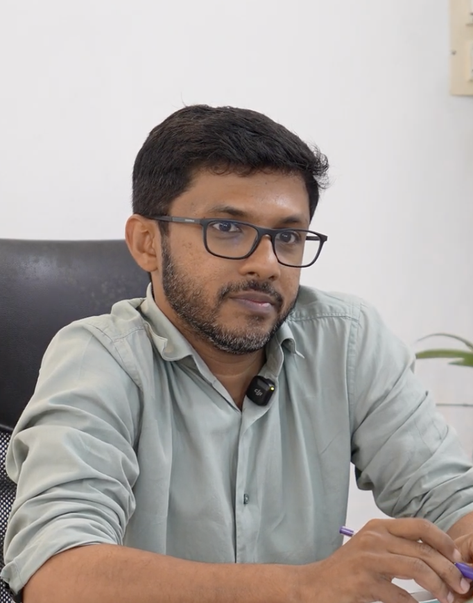 Dr. Naven Thomas Daniel